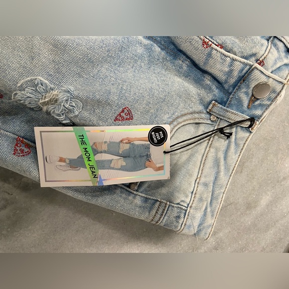 NWT Tinseltown Size 5 Pizza Embroidered Distressed Curvy Hi Rise Skinny Jeans - Picture 12 of 15